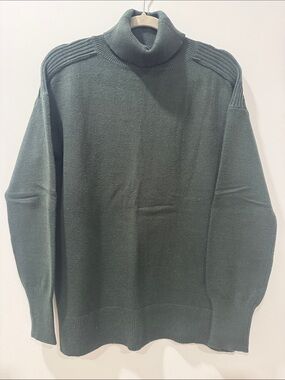 Evereve Olive Green Turtleneck Sweater
